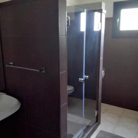 Surfwhitehouse Villa *