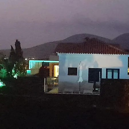 Surfwhitehouse Villa