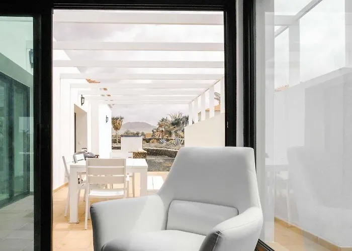 Villa Surfwhitehouse *