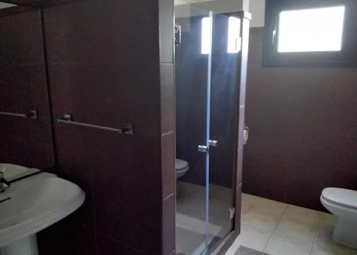 Surfwhitehouse Villa *