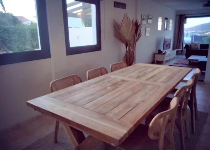 Surfwhitehouse Lajares