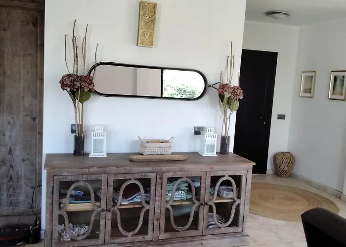 Surfwhitehouse Villa *