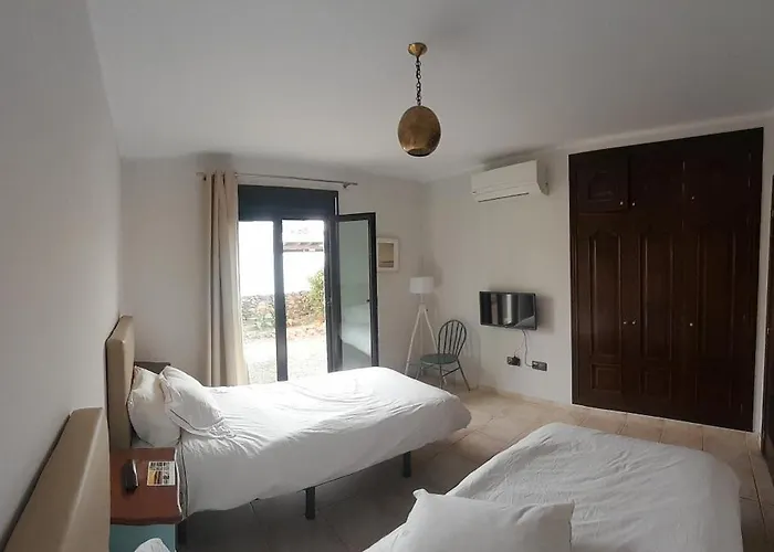 Surfwhitehouse Villa