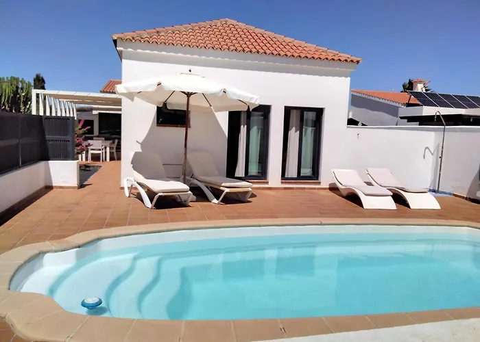 Surfwhitehouse Villa *