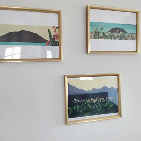 Surfwhitehouse * Lajares