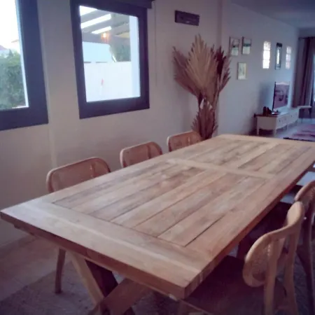 Surfwhitehouse Lajares