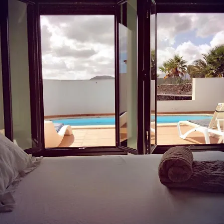 Villa Surfwhitehouse *