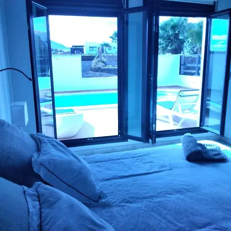 Villa Surfwhitehouse *