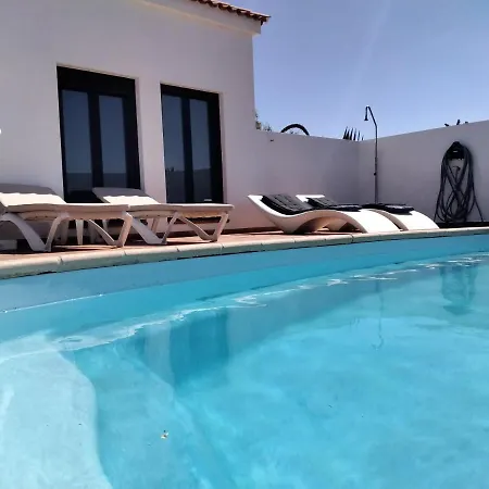 Surfwhitehouse Vila Lajares