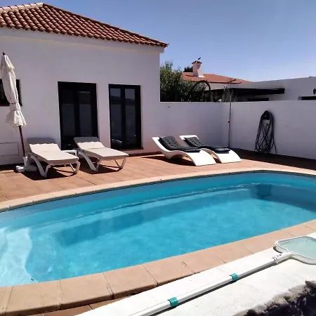 Surfwhitehouse Vila Lajares