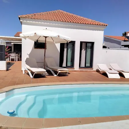 Surfwhitehouse Villa *